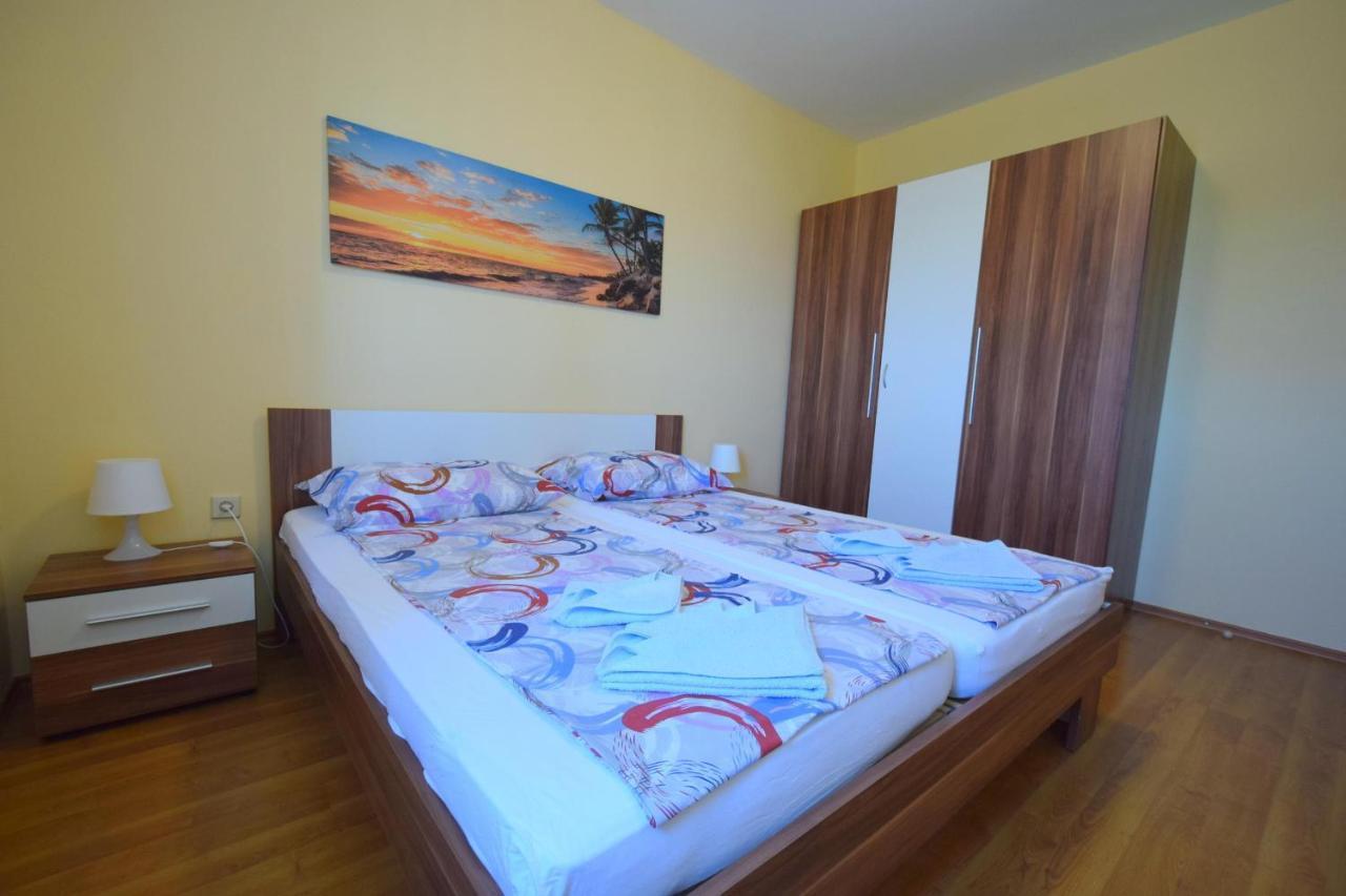 Apartment Pampas Omišalj Exterior foto